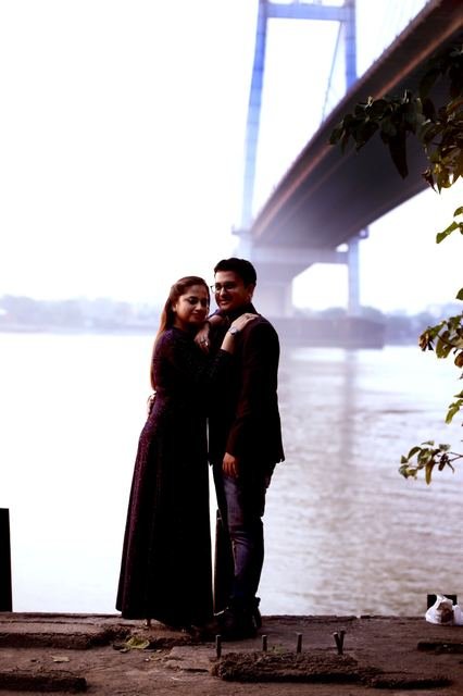 Pre-Wedding Shoot in Kolkata by Sen Photography