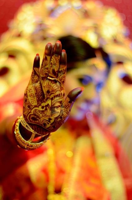Bengali Bridal Portrait by Sen Photography by Sen Photography, Kolkata