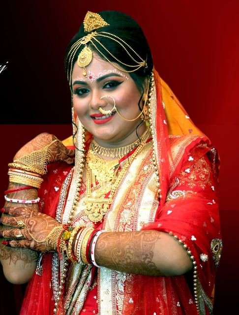 Bengali Bridal Portrait by Sen Photography by Sen Photography, Kolkata