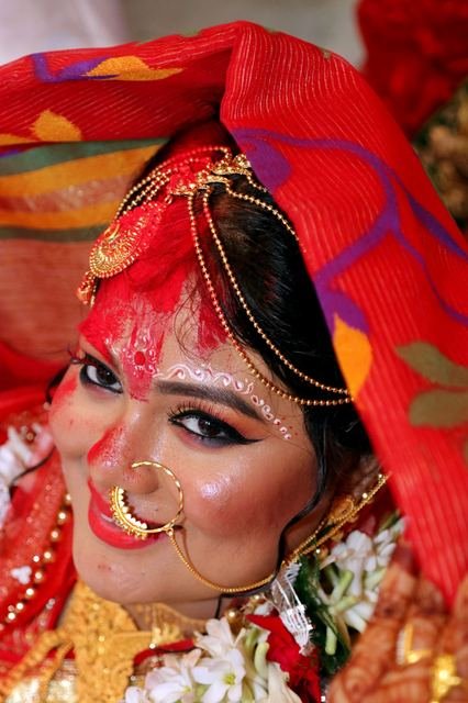 Bengali Bridal Portrait by Sen Photography by Sen Photography, Kolkata